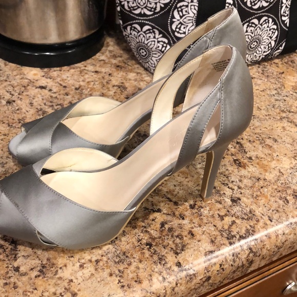 Heels - Picture 2 of 4